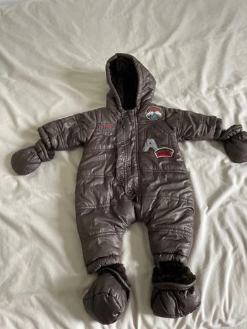 Magnifique combinaison pilote hiver 1 mois