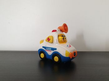 Tut tut bolide "Yanis, capitaine de police" VTech