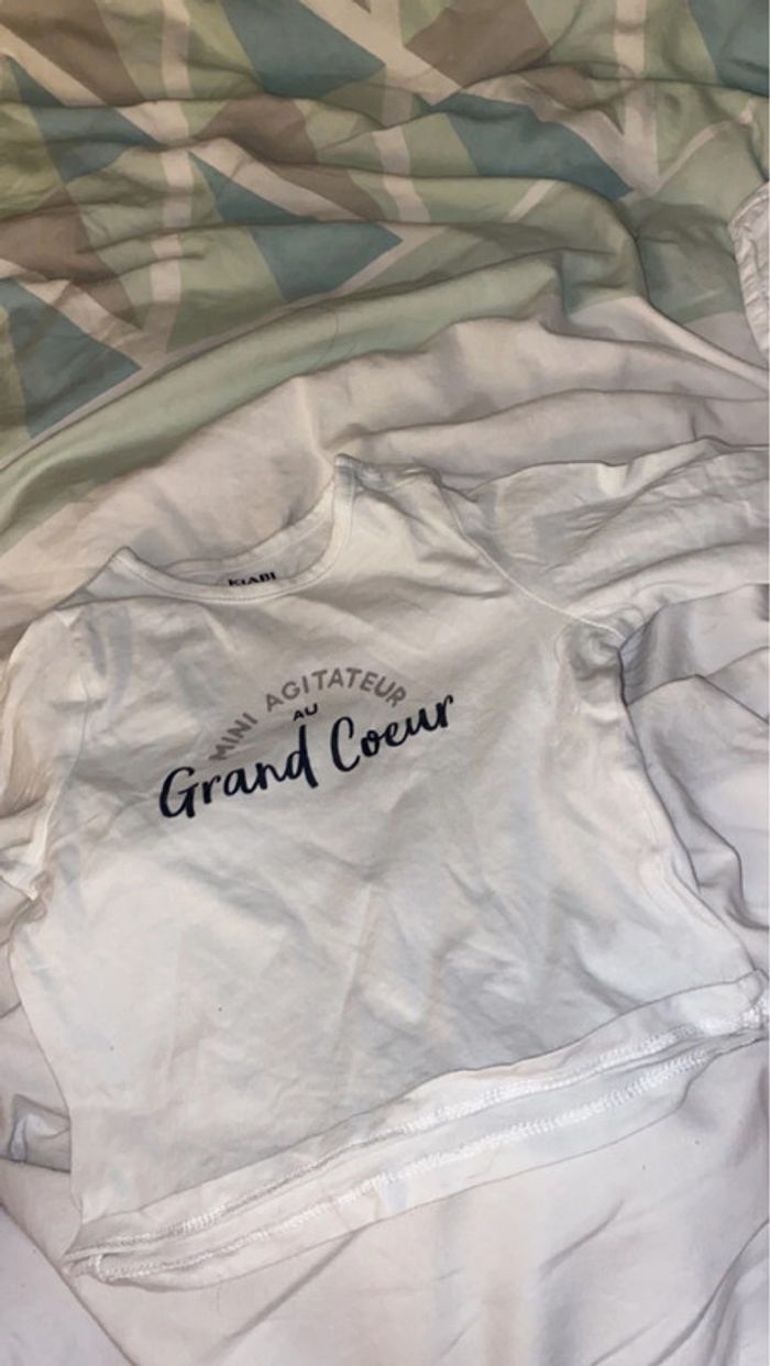 Lot 2 bodys + 1 t-short manche longue - photo numéro 3