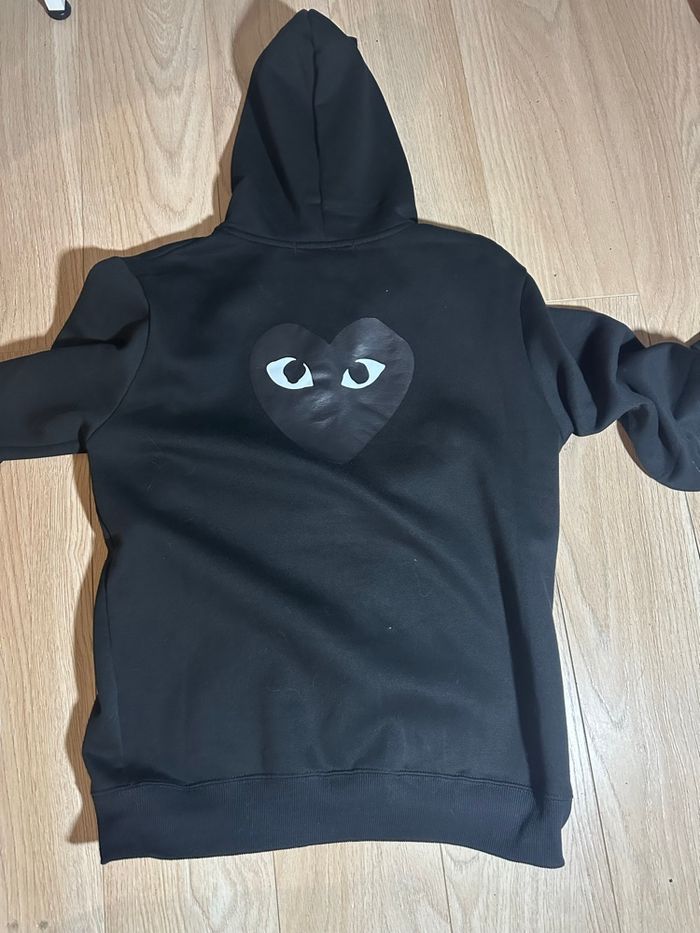 Sweat à capuche Comme des Garçons PLAY 🖤 - photo numéro 3