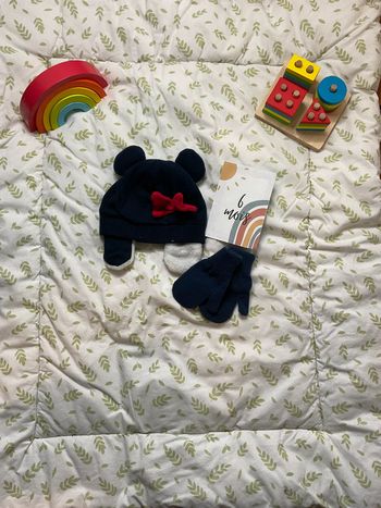 ensemble bonnet bleu marine doublé polaire disney minnie et moufles