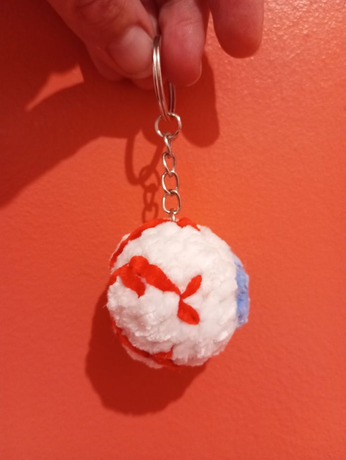 Halloween : porte-clés œil au crochet - photo numéro 5
