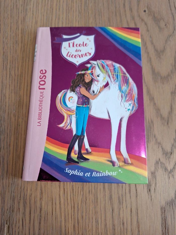 Livre l'école des licornes : Sophia et Rainbow n°1