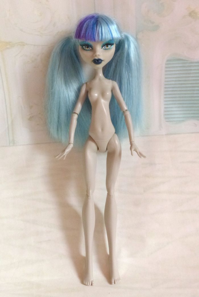 Monster High Ghoulia Yelp - photo numéro 3