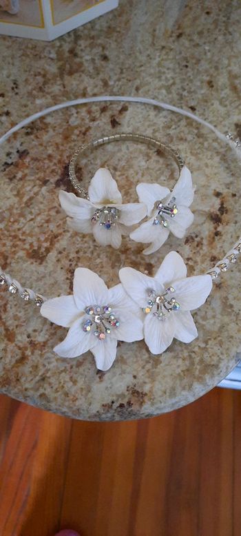 Lot bracelet et Collier cérémonie