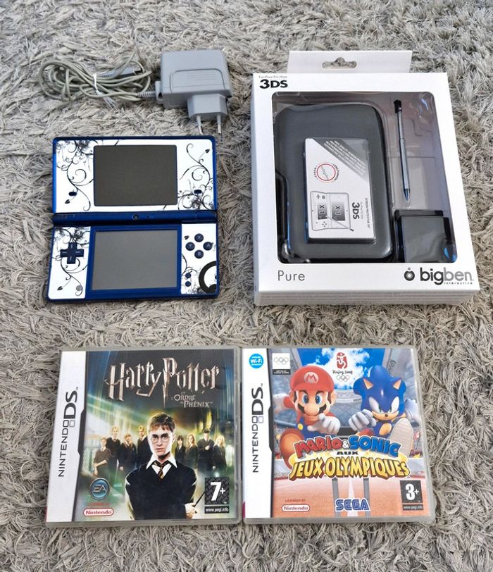 Lot Console Nintendo DS i + 2 Jeux