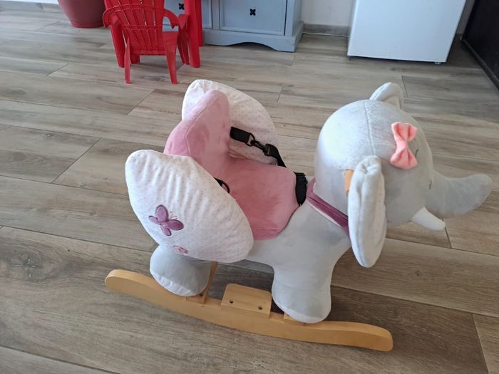 Éléphant à bascule - photo numéro 3