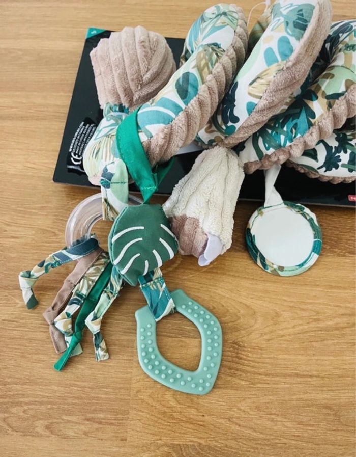 Lot jelekros le lion - photo numéro 3