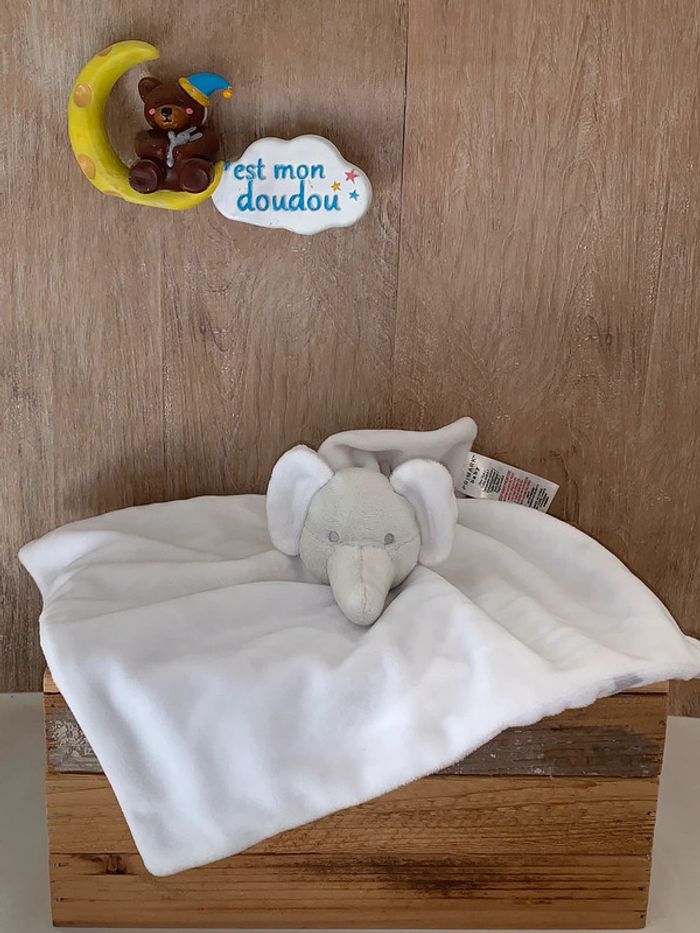 PRI06 doudou elephant 🐘 primark