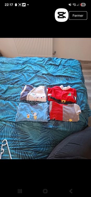 Lot de pyjamas 