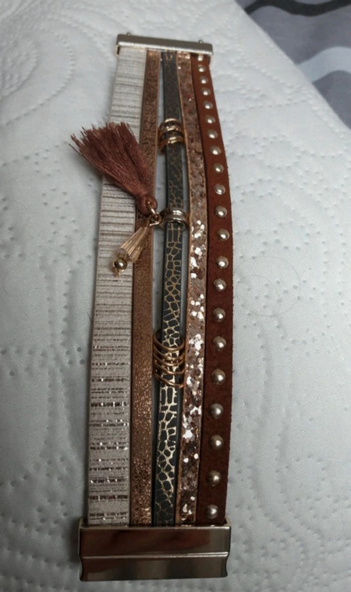 Bracelet