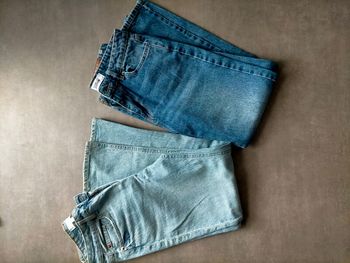 Lot de deux jeans