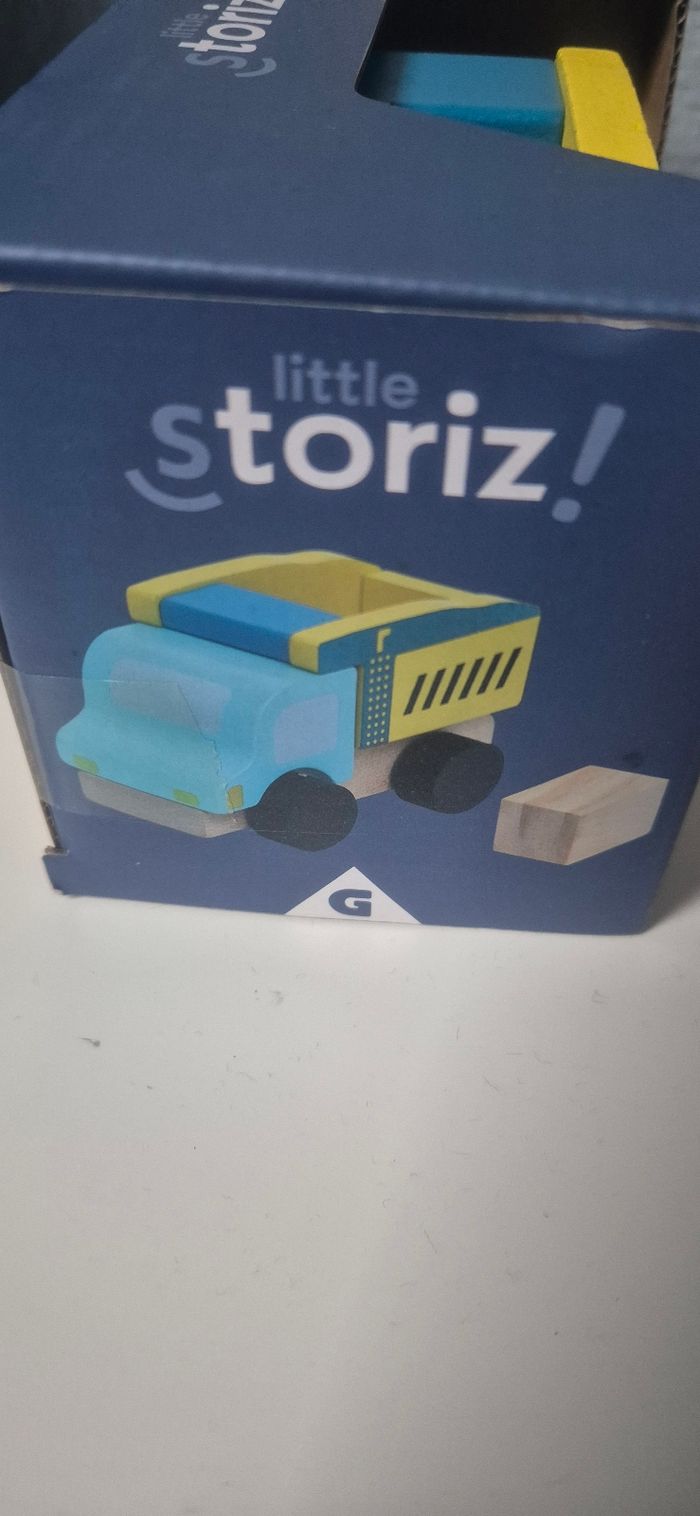 Voiture en bois - photo numéro 3