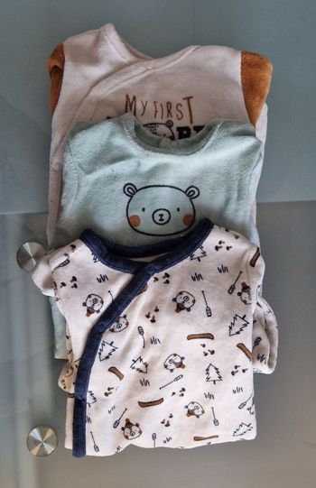 Lot de pyjamas en velour neufs 3 mois