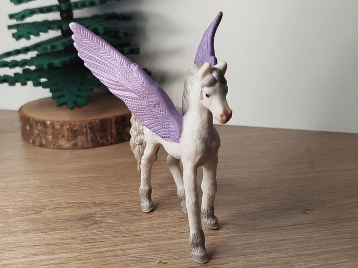 Schleich Pégase lilas blanche Figurine Animal imaginaire - photo numéro 2