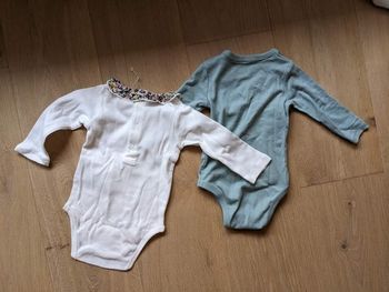 Lot de bodies neuf/tbe