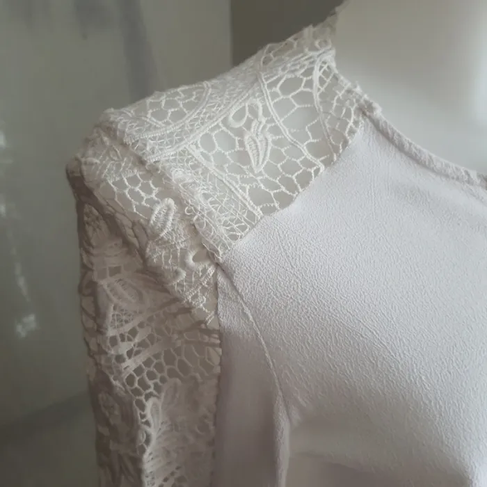 Chemisier femme blanc "Bisou's project" taille M - photo numéro 2