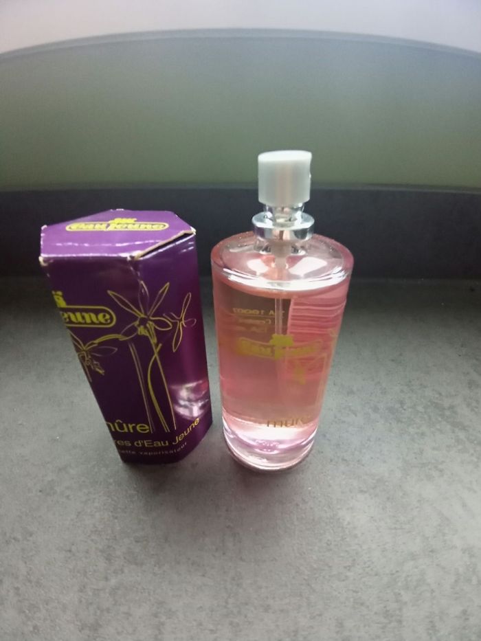 Eau de toilette Eau jeune à la mûre - photo numéro 4
