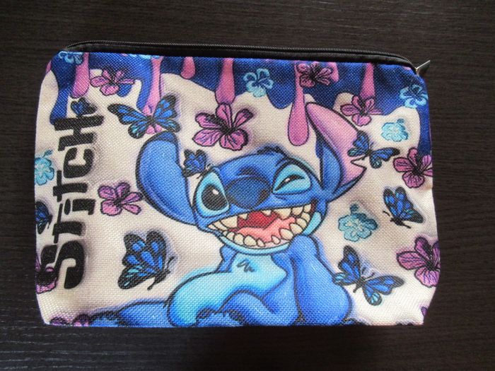 Trousse de toilette Stitch neuve