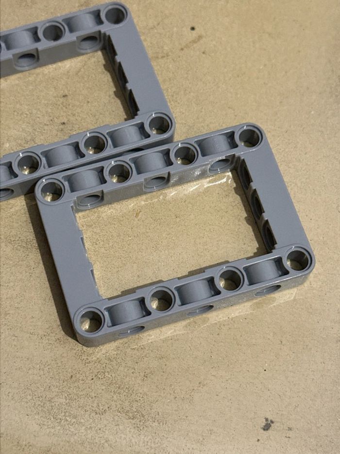 2 lego Technic, Liftarm, Modified Frame Thick 5 x 7 Open Center - photo numéro 2