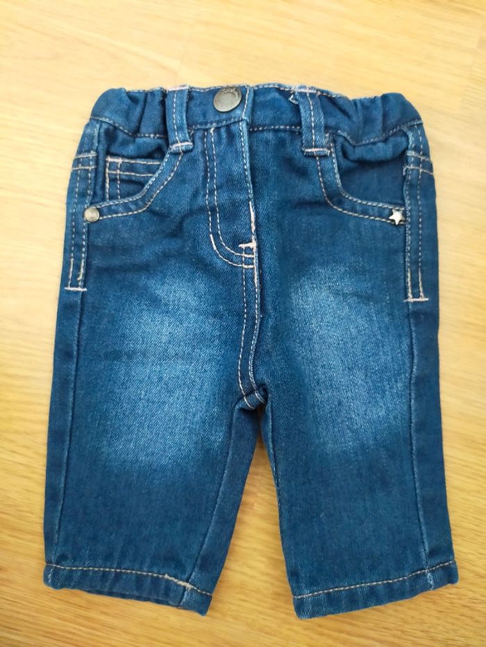 Jean rembourré taille 1 mois - photo numéro 2