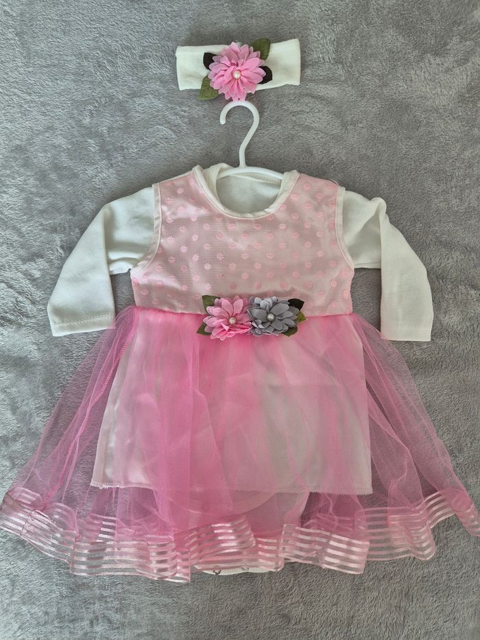 Vêtements bébé (1 a 6 mois)