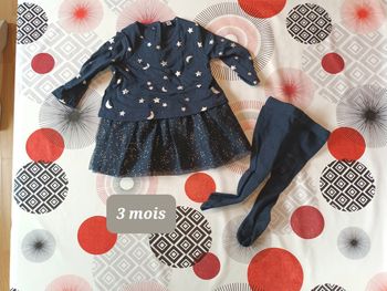 Robe à paillettes Taille 3 mois