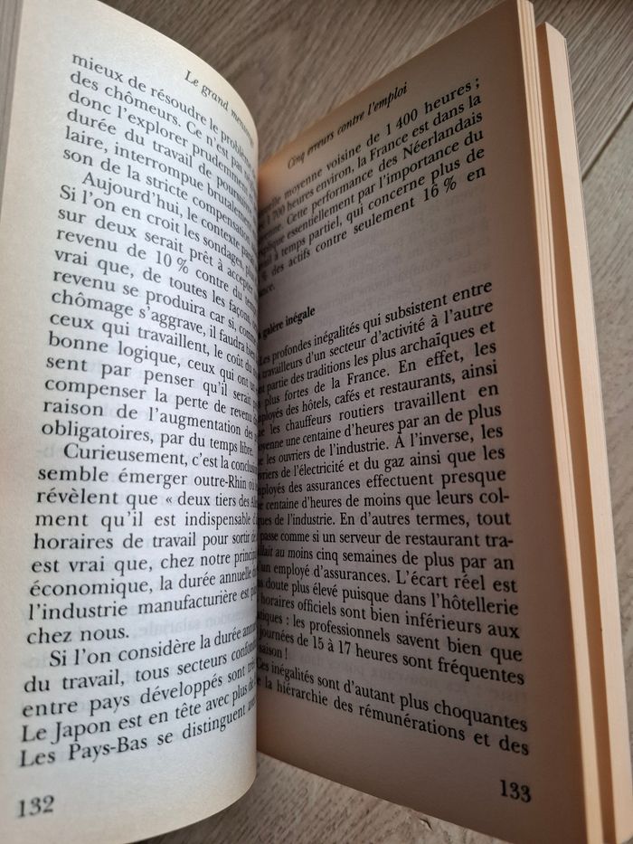 Récit Emploi, le grand mensonge de Michel Godet en bon état - photo numéro 3