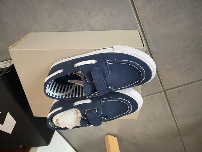 Chaussures bateau Lacoste Keel neuves 31 - photo numéro 3