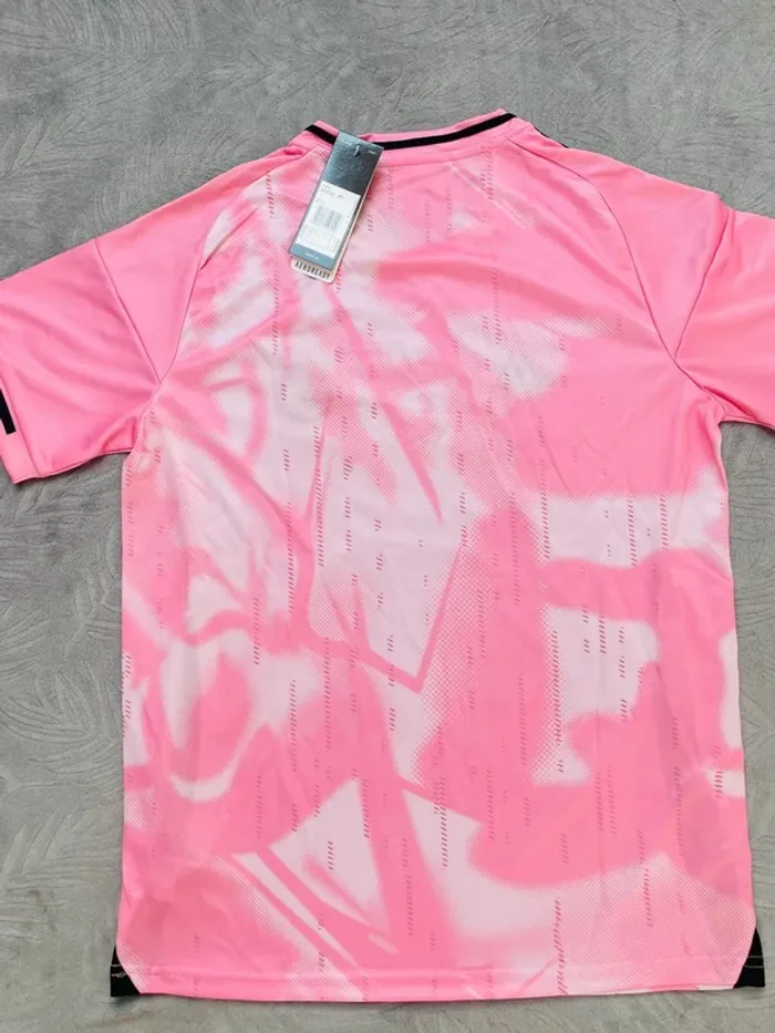 Maillot concept foot Réal Madrid rose taille s - photo numéro 9