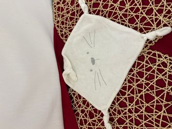 Doudou plat carré blanc chat ours VERTBAUDET