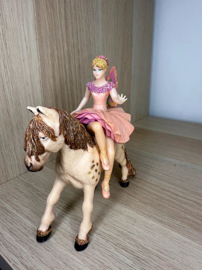 Pegasus avec fée papo