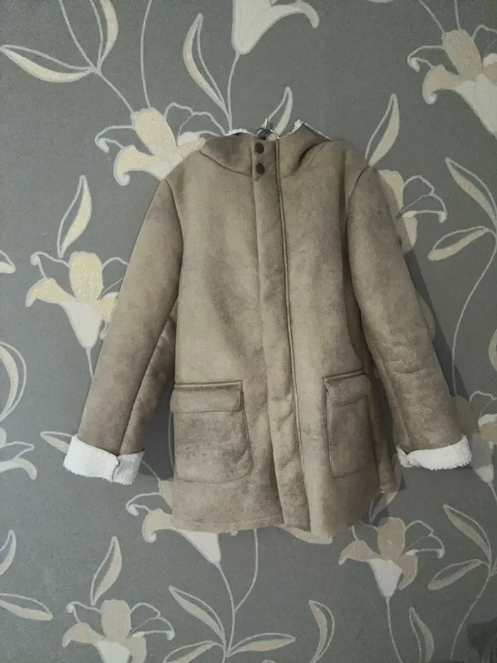 Manteau fille, dix ans  Kiabi tient chaud