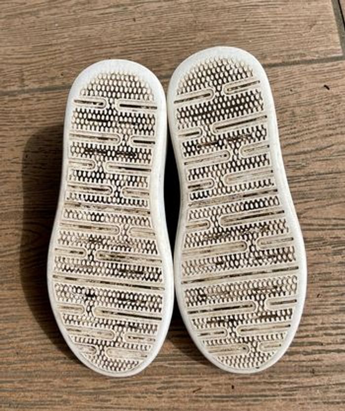 Chaussures fille 34 - photo numéro 3