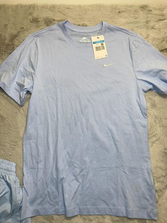 Ensemble Nike bleu short + t-shirt 🩵 Taille M - photo numéro 7