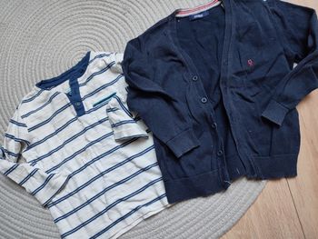 Lot gilet et t-shirt manches longues