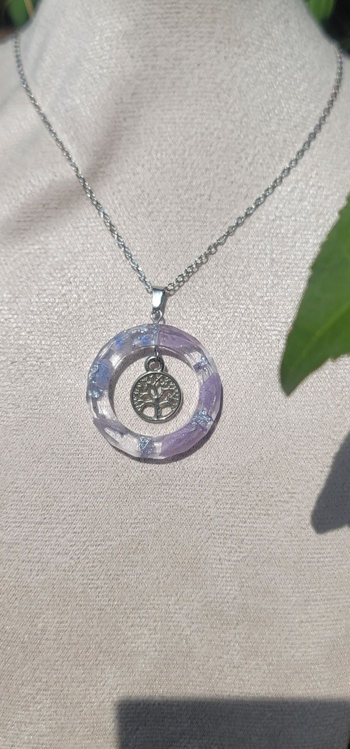 Collier arbre de vie et bague en resine avec inclusion de fleur - photo numéro 2