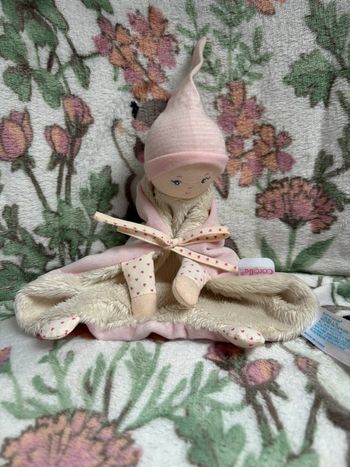 Doudou poupée corolle