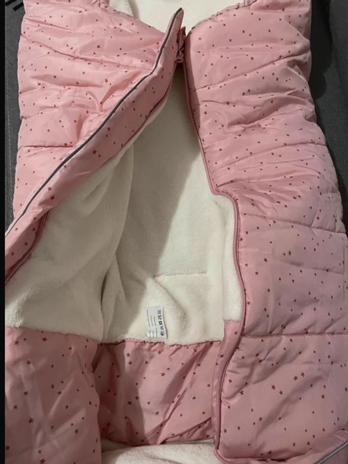 Chancelière rose neuve 0-3 ans - photo numéro 3