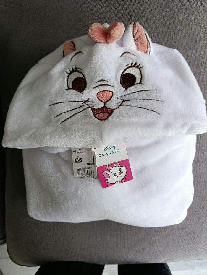 Pilou pilou blanc disney les Aristochats Neuf avec étiquette