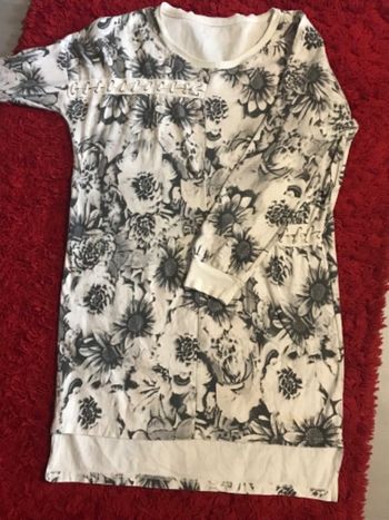 # jolie robe pull fleurs pour la maison