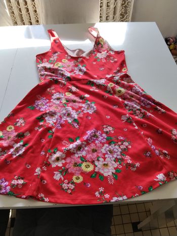 Robe taille unique très bon état