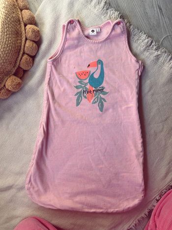 Gigoteuse rose avec dessin tropical graine de blé
