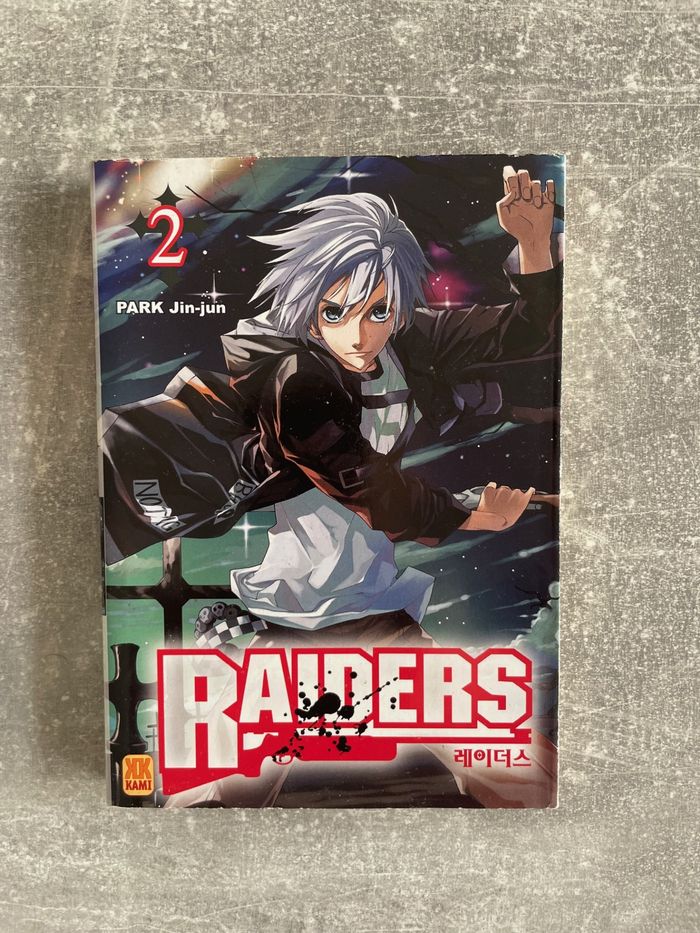 Manga Raiders tome 2 en version française.