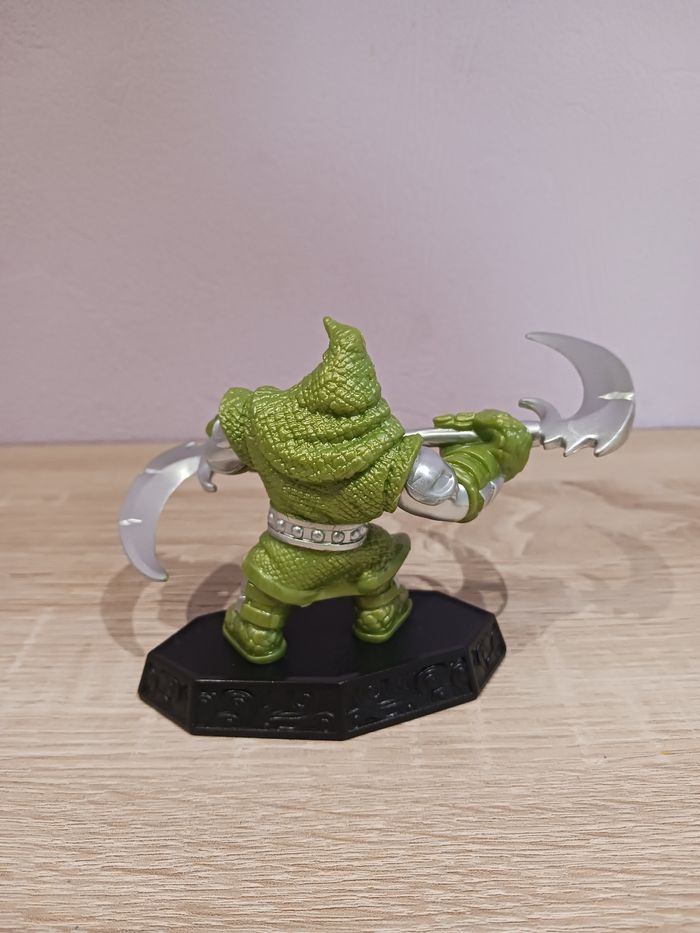 Figurine Skylanders Imaginators Steel-Plated Hood Sickle - photo numéro 4