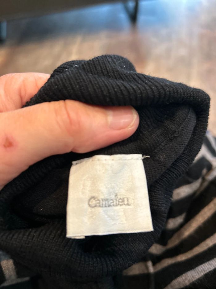 Pull col roulé rayé boutons manches - photo numéro 6