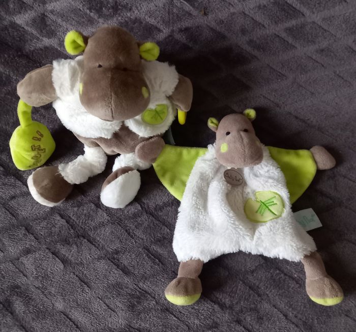 Lot de 2 doudous plat et peluche d activités hippopotame Bazile - Baby Nat