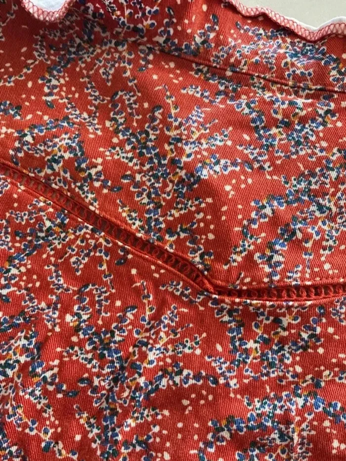 Robe rouge fleurie –Camaïeu – Taille 40 - photo numéro 2
