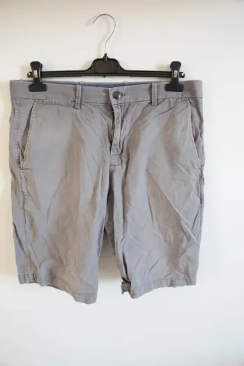 C54 short gris Gap W34