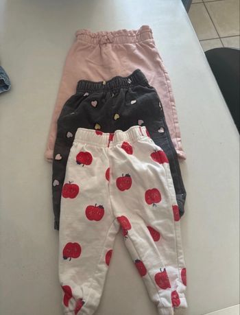 Lot 3 joggings 9 mois fille 